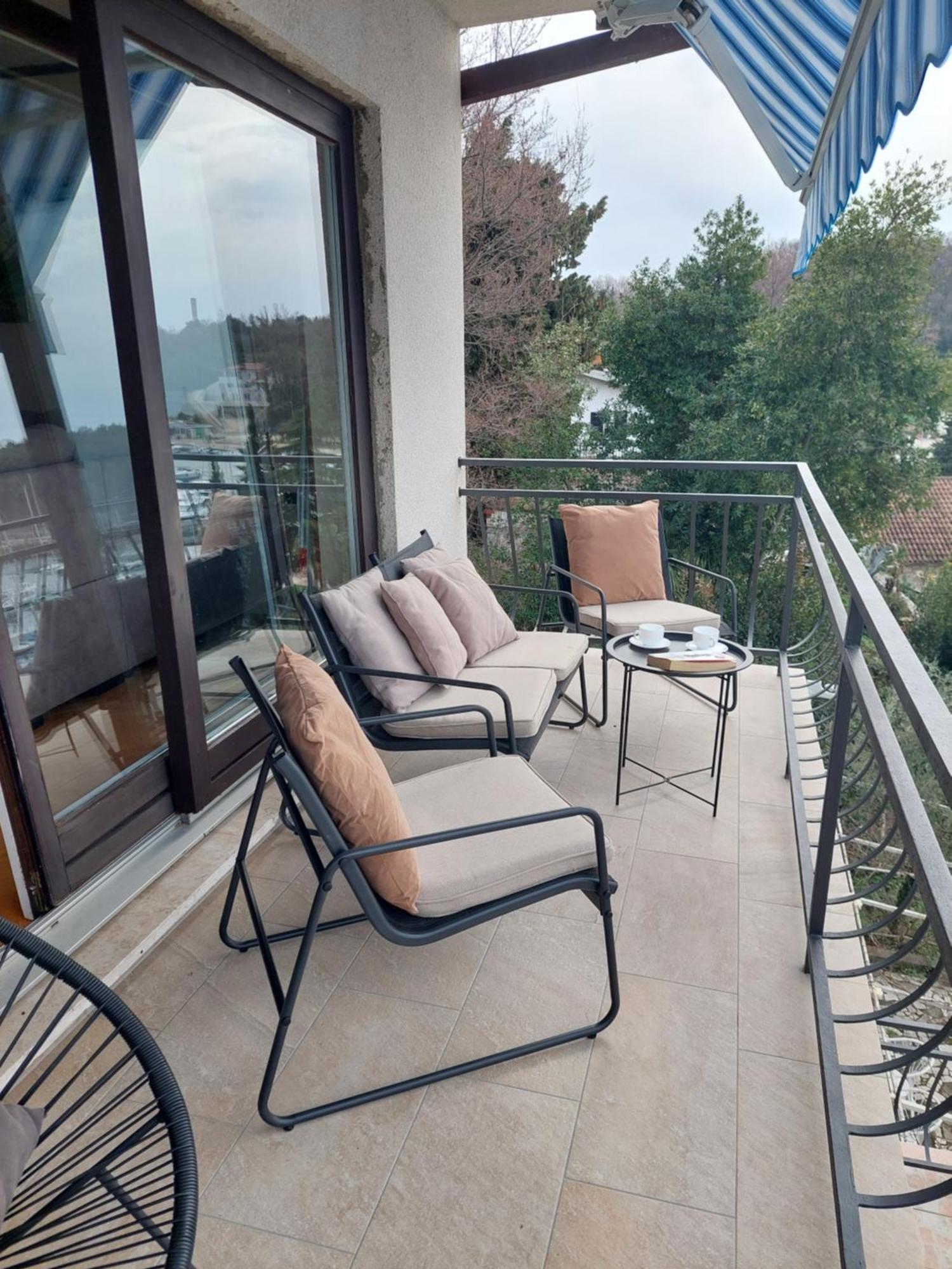 Apartman Marija II Omisalj Bagian luar foto